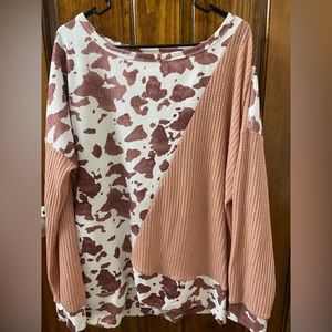 Never worn, little hometown boutique, XL